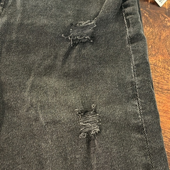 NWT H&M Mom Jeans - Picture 3 of 10
